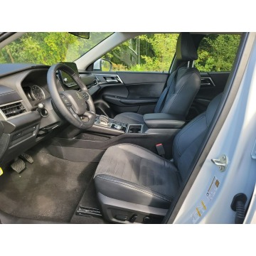 Mitsubishi Outlander  SUV 2022,  2.5 benzyna, automat - Na sprzedaż za 121 770 zł - Katowice - zdjęcie 7
