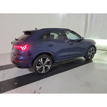 Audi Q3  SUV 2023,  2.0 benzyna, automat - Na sprzedaż za 146 370 zł - Katowice - zdjęcie 4