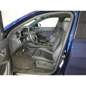 Audi Q3  SUV 2023,  2.0 benzyna, automat - Na sprzedaż za 146 370 zł - Katowice - zdjęcie 7