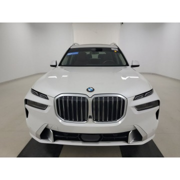 BMW X7  SUV 2023,  3.0 hybryda, automat - Na sprzedaż za 306 270 zł - Katowice - zdjęcie 2