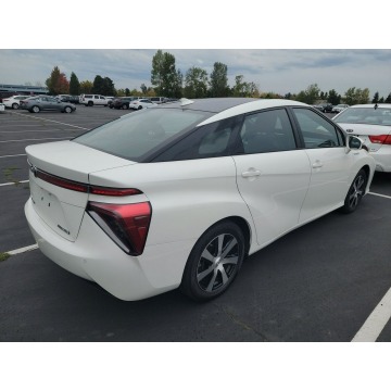 Toyota   Sedan/Limuzyna 2016 elektryczny, automat - Na sprzedaż za 40 590 zł - Katowice - zdjęcie 4