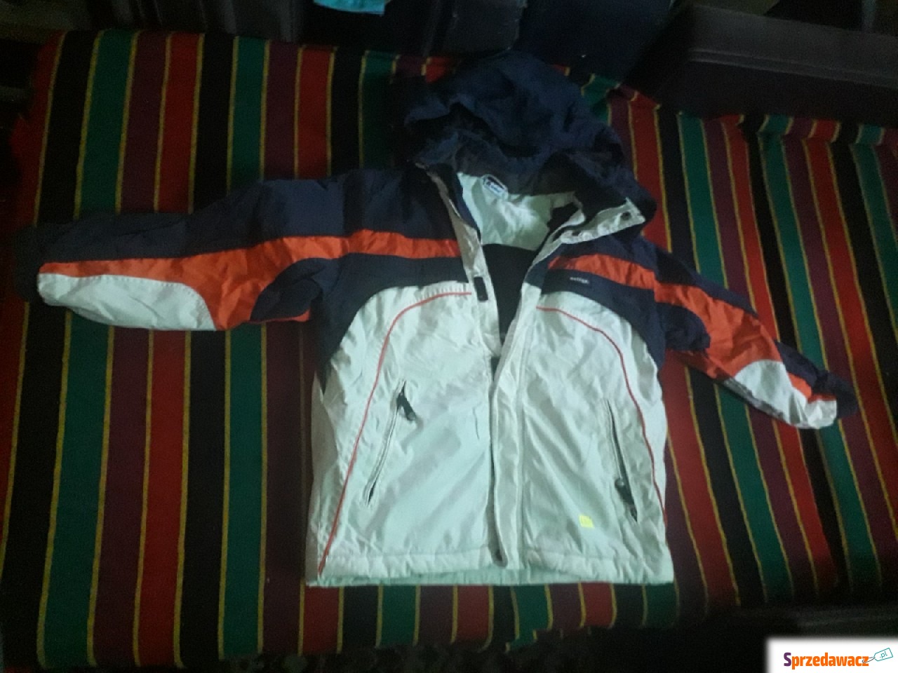 Kurtka zimowa na 140 nowa
