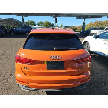 Audi Q3  SUV 2023,  2.0 benzyna, automat - Na sprzedaż za 165 681 zł - Katowice - zdjęcie 5