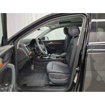 Audi Q5  SUV 2023,  2.0 benzyna, automat - Na sprzedaż za 178 350 zł - Katowice - zdjęcie 8