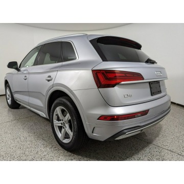 Audi Q5  SUV 2023,  2.0 benzyna, automat - Na sprzedaż za 172 200 zł - Katowice - zdjęcie 5