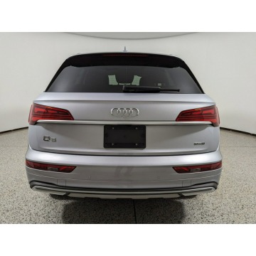 Audi Q5  SUV 2023,  2.0 benzyna, automat - Na sprzedaż za 172 200 zł - Katowice - zdjęcie 6