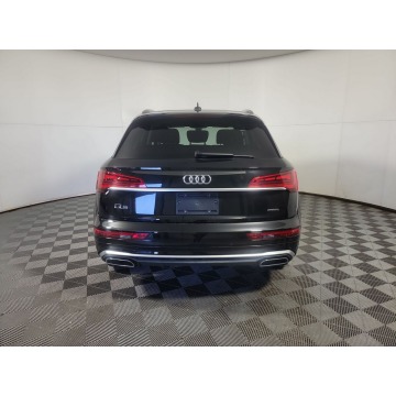 Audi Q5  SUV 2023,  2.0 benzyna, automat - Na sprzedaż za 180 810 zł - Katowice - zdjęcie 5