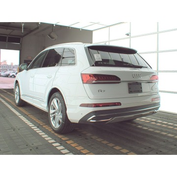 Audi Q7  SUV 2022,  3.0 benzyna, automat - Na sprzedaż za 175 890 zł - Katowice - zdjęcie 5