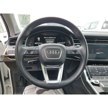 Audi Q7  SUV 2022,  3.0 benzyna, automat - Na sprzedaż za 175 890 zł - Katowice - zdjęcie 6