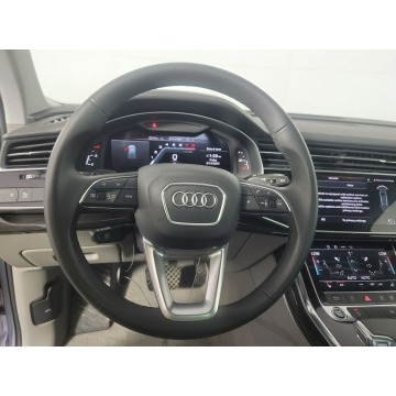 Audi Q7  SUV 2022,  2.0 benzyna, automat - Na sprzedaż za 194 340 zł - Katowice - zdjęcie 7