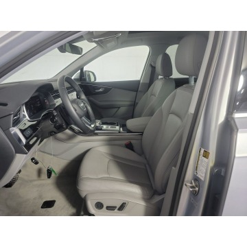Audi Q7  SUV 2022,  2.0 benzyna, automat - Na sprzedaż za 194 340 zł - Katowice - zdjęcie 8