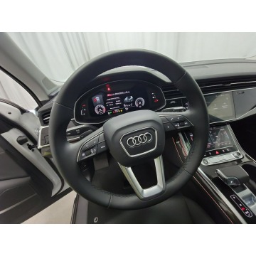 Audi Q7  SUV 2023,  3.0 hybryda, automat - Na sprzedaż za 303 810 zł - Katowice - zdjęcie 7