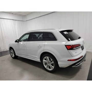 Audi Q7  SUV 2023,  3.0 hybryda, automat - Na sprzedaż za 303 810 zł - Katowice - zdjęcie 6