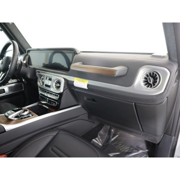 Mercedes - Benz G-klasa  SUV 2023,  4.0 benzyna, automat - Na sprzedaż za 775 392 zł - Katowice - zdjęcie 6