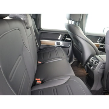 Mercedes - Benz G-klasa  SUV 2023,  4.0 benzyna, automat - Na sprzedaż za 775 392 zł - Katowice - zdjęcie 7