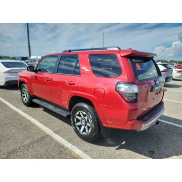Toyota 4-Runner  SUV 2023,  4.0 benzyna, automat - Na sprzedaż za 182 040 zł - Katowice - zdjęcie 4