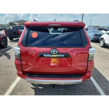 Toyota 4-Runner  SUV 2023,  4.0 benzyna, automat - Na sprzedaż za 182 040 zł - Katowice - zdjęcie 5