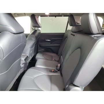 Toyota Highlander  SUV 2024,  2.4 benzyna, automat - Na sprzedaż za 207 870 zł - Katowice - zdjęcie 8