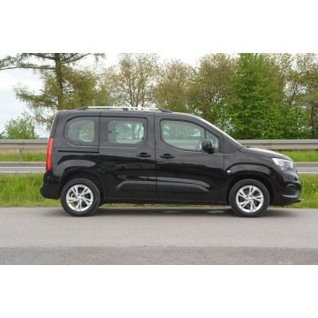 Opel Combo  Minivan/Van 2019,  1.2 benzyna - Na sprzedaż za 51 100 zł - Sędziszów Małopolski - zdjęcie 8