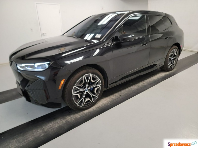 BMW   SUV 2024,  0.0 zasilanie elektryczne - Na sprzedaż za 344 400 zł - Katowice
