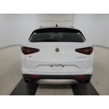 Alfa Romeo Stelvio  SUV 2018,  2.0 benzyna, automat - Na sprzedaż za 76 260 zł - Katowice - zdjęcie 5