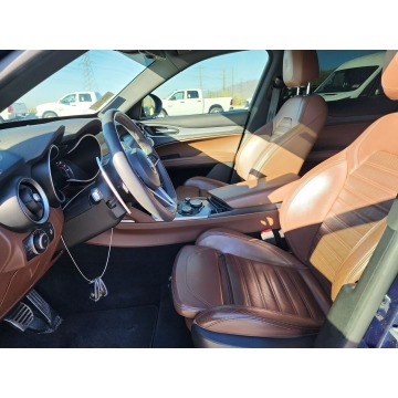 Alfa Romeo Stelvio  SUV 2018,  2.0 benzyna, automat - Na sprzedaż za 89 790 zł - Katowice - zdjęcie 8