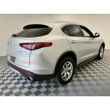 Alfa Romeo Stelvio  SUV 2021,  2.0 benzyna, automat - Na sprzedaż za 145 140 zł - Katowice - zdjęcie 3