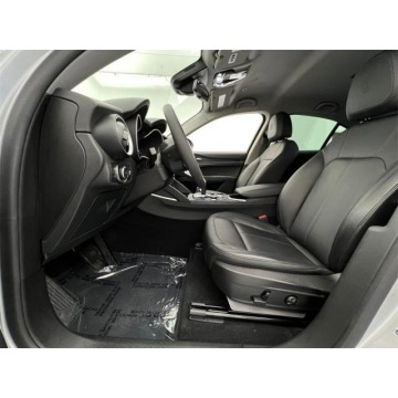 Alfa Romeo Stelvio  SUV 2021,  2.0 benzyna, automat - Na sprzedaż za 145 140 zł - Katowice - zdjęcie 5