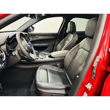 Alfa Romeo Stelvio  SUV 2022,  2.0 benzyna, automat - Na sprzedaż za 163 590 zł - Katowice - zdjęcie 8