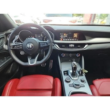 Alfa Romeo Stelvio  SUV 2022,  2.0 benzyna, automat - Na sprzedaż za 156 210 zł - Katowice - zdjęcie 6
