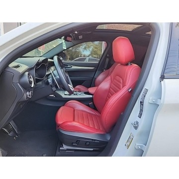 Alfa Romeo Stelvio  SUV 2022,  2.0 benzyna, automat - Na sprzedaż za 156 210 zł - Katowice - zdjęcie 7