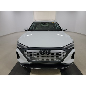 Audi Q8  SUV 2023 elektryczny, automat - Na sprzedaż za 343 170 zł - Katowice - zdjęcie 2