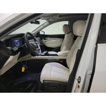Audi Q8  SUV 2023 elektryczny, automat - Na sprzedaż za 343 170 zł - Katowice - zdjęcie 7