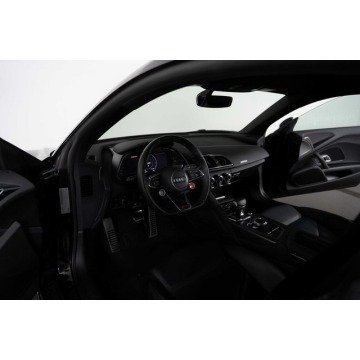 Audi R8  Kabriolet 2023,  5.2 benzyna, automat - Na sprzedaż za 833 940 zł - Katowice - zdjęcie 4