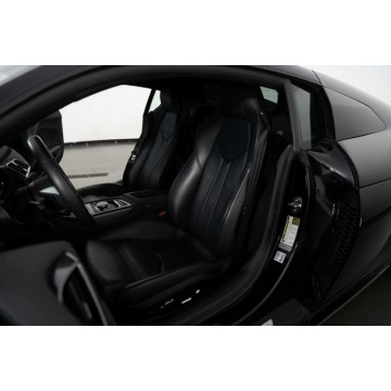 Audi R8  Kabriolet 2023,  5.2 benzyna, automat - Na sprzedaż za 833 940 zł - Katowice - zdjęcie 7
