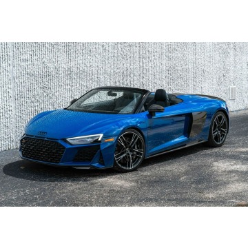 Audi R8  Kabriolet 2020,  5.2 benzyna, automat - Na sprzedaż za 787 200 zł - Katowice - zdjęcie 2