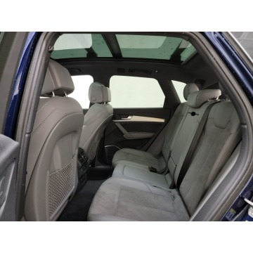 Audi SQ5  SUV 2020,  3.0 benzyna, automat - Na sprzedaż za 183 270 zł - Katowice - zdjęcie 8