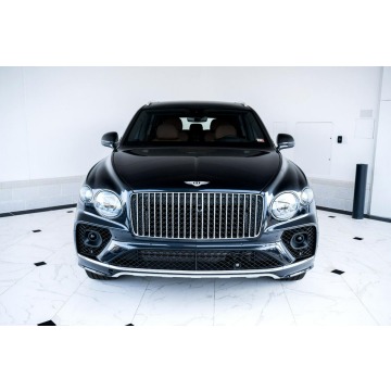 Bentley Bentayga  SUV 2023,  4.0 benzyna, automat - Na sprzedaż za 1 229 729 zł - Katowice - zdjęcie 2