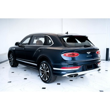Bentley Bentayga  SUV 2023,  4.0 benzyna, automat - Na sprzedaż za 1 229 729 zł - Katowice - zdjęcie 4