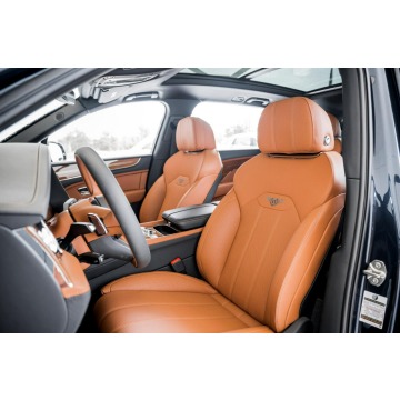 Bentley Bentayga  SUV 2023,  4.0 benzyna, automat - Na sprzedaż za 1 229 729 zł - Katowice - zdjęcie 8