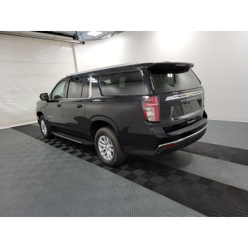 Chevrolet Suburban  SUV 2023,  5.3 benzyna, automat - Na sprzedaż za 295 815 zł - Katowice - zdjęcie 6