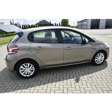 Peugeot 208  Hatchback 2012,  1.4 diesel, automat - Na sprzedaż za 19 900 zł - Kutno - zdjęcie 7