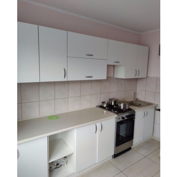1pok, 37met, Okolice Łowickiej Balkon Piwnica (Legnica)
