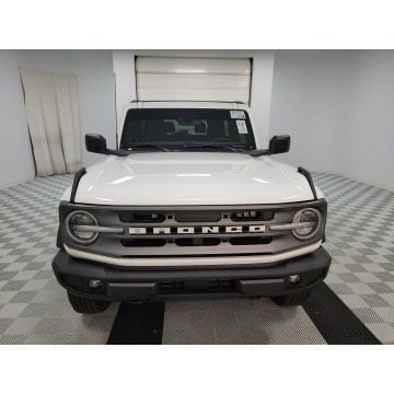 Ford Bronco  SUV 2023,  2.7 benzyna, automat - Na sprzedaż za 215 250 zł - Katowice - zdjęcie 2