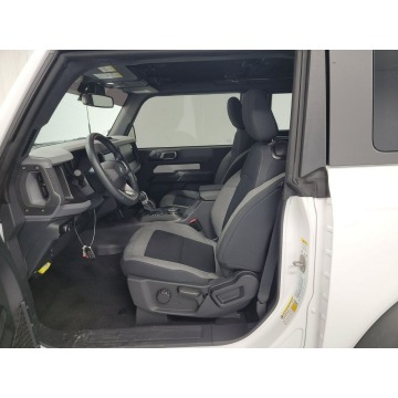 Ford Bronco  SUV 2023,  2.7 benzyna, automat - Na sprzedaż za 215 250 zł - Katowice - zdjęcie 7