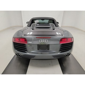 Audi R8  Kabriolet 2012,  5.2 benzyna, automat - Na sprzedaż za 351 780 zł - Katowice - zdjęcie 5
