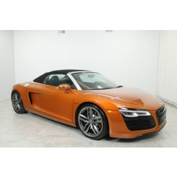 Audi R8  Kabriolet 2015,  5.2 benzyna, automat - Na sprzedaż za 399 750 zł - Katowice - zdjęcie 4