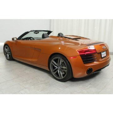 Audi R8  Kabriolet 2015,  5.2 benzyna, automat - Na sprzedaż za 399 750 zł - Katowice - zdjęcie 6