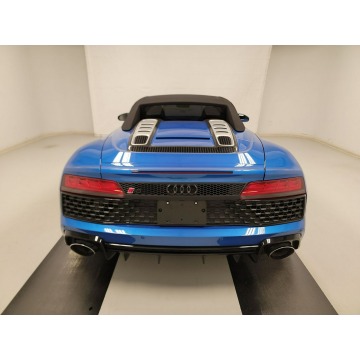 Audi R8  Kabriolet 2020,  5.2 benzyna, automat - Na sprzedaż za 639 600 zł - Katowice - zdjęcie 5