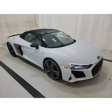 Audi R8  Kabriolet 2023,  5.2 benzyna, automat - Na sprzedaż za 772 440 zł - Katowice - zdjęcie 3